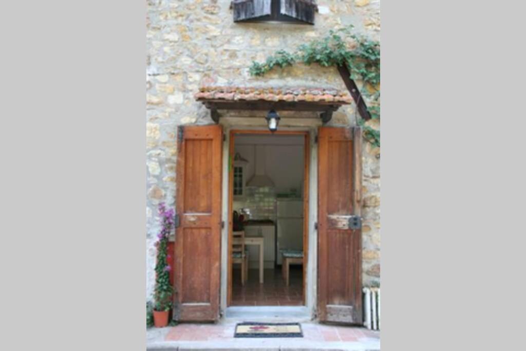 Appartamento Casa La Torre Un Castello Alle Porte Di Firenze