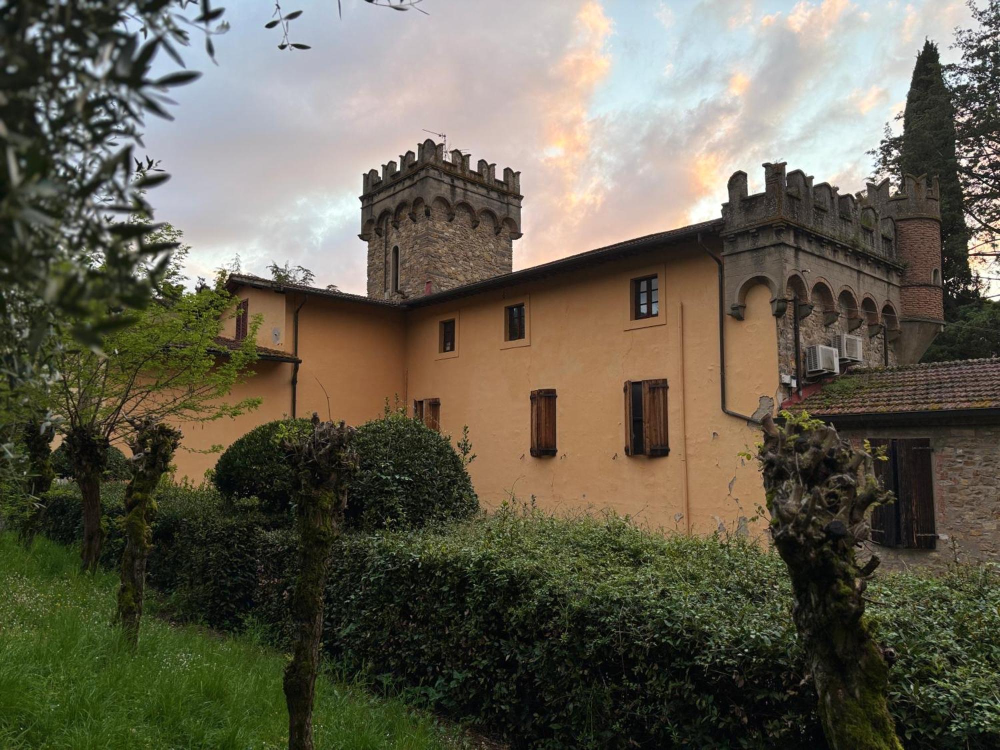 Appartamento Casa La Torre Un Castello Alle Porte Di